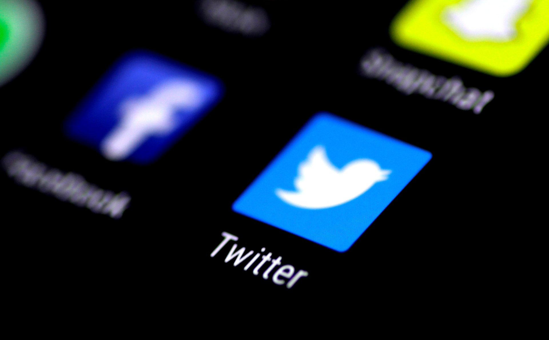 Twitter відкриє доступ вченим і IT-розробникам до даних про коронавірус