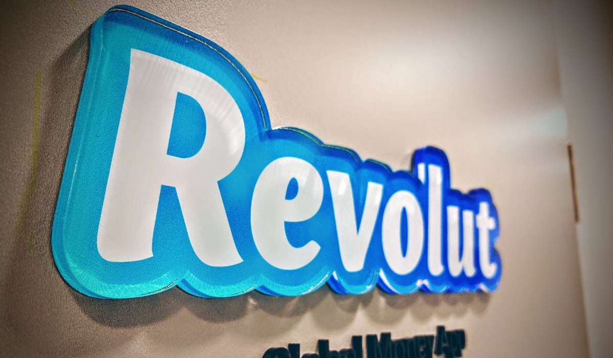 Revolut змусив звільнитися більше 50 іноземних співробітників - Wired