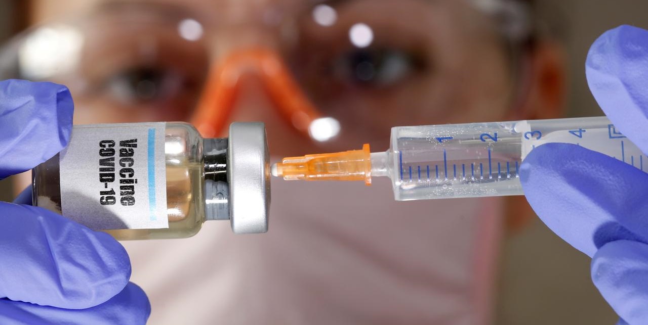 Стали відомі перші результати випробувань вакцини від COVID-19