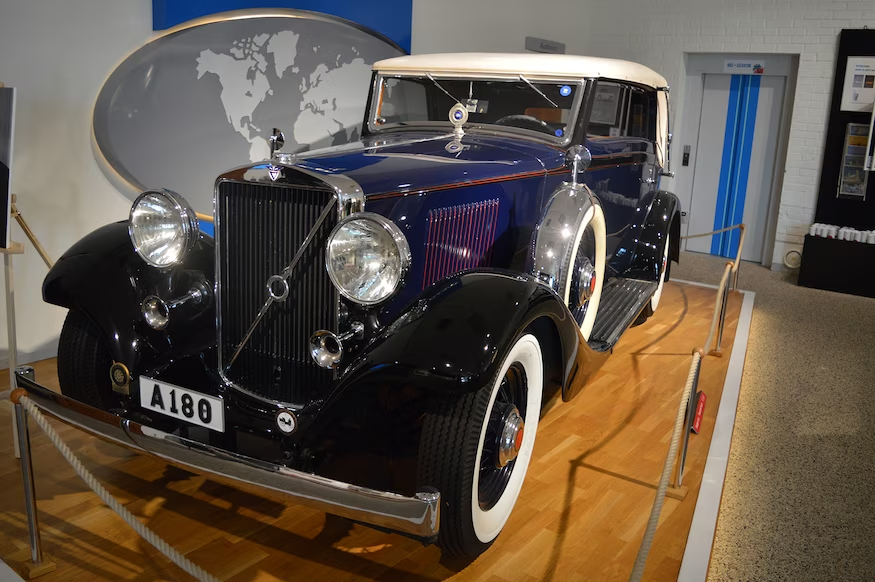 Шведська автокомпанія Volvo закрила музей своїх своїх вінтажних автомобілів
