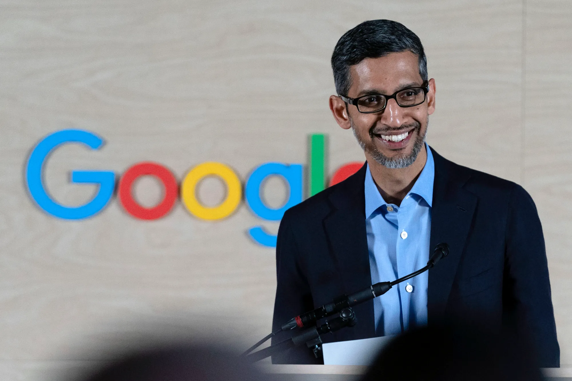 Голова Google розповів скількома телефонами він користується. У це важко повірити