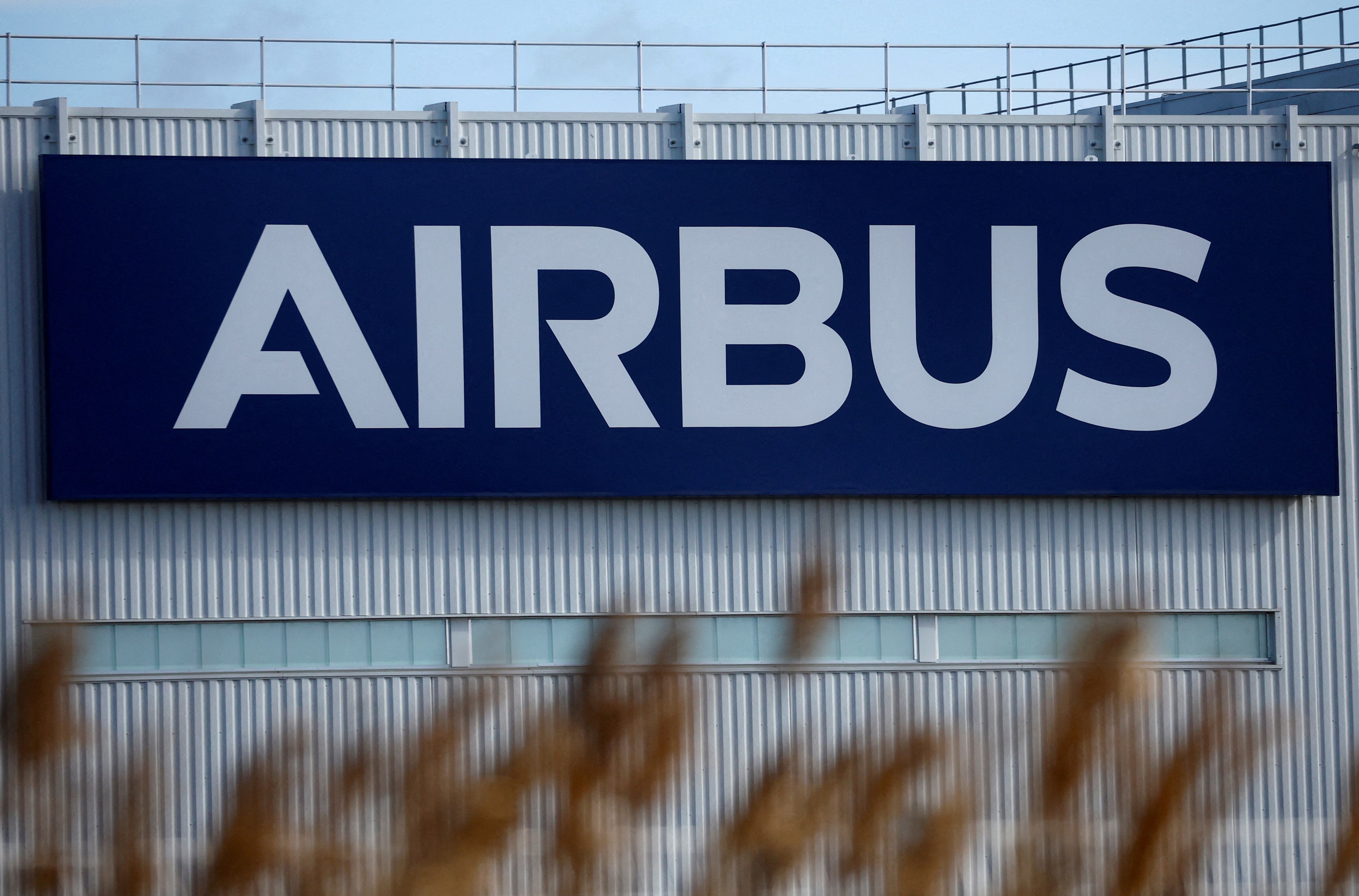 Airbus зазнала збитків у €600 млн через проблеми з космічними програмами