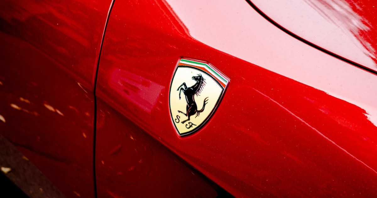 Ferrari розкрила вартість свого першого електромобіля