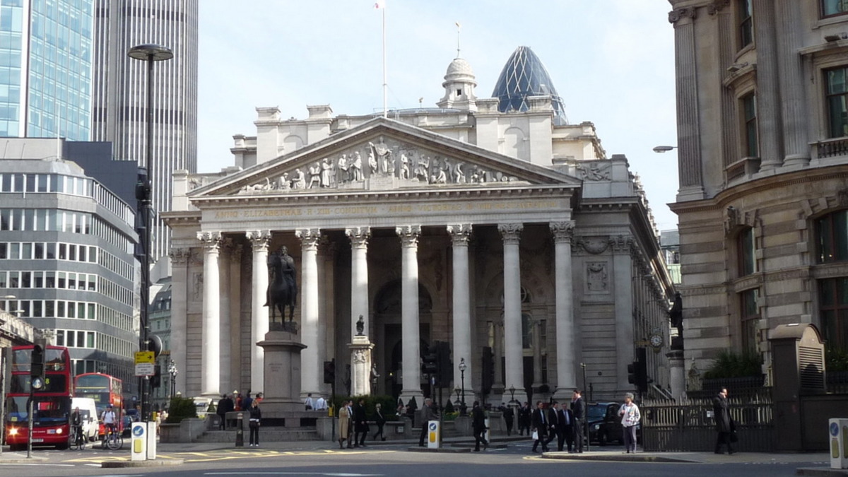 Послуги на Лондонській фондовій біржі перервані через кібер-відключення