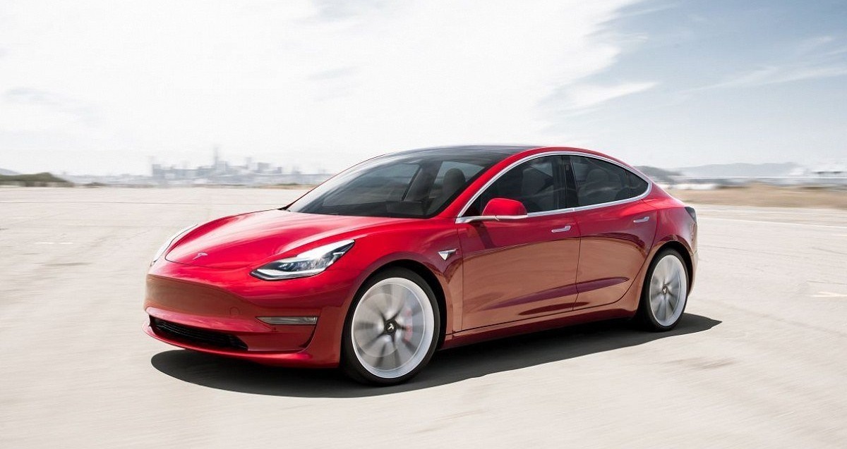 Tesla представила модернізовану Model 3 2021 зі збільшеним запасом ходу