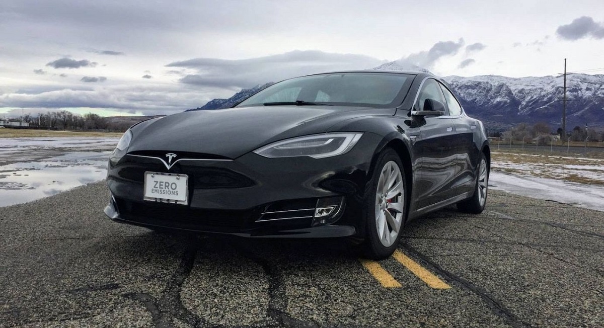Автопілот Tesla зробить революцію в автотранспорті, - Ілон Маск