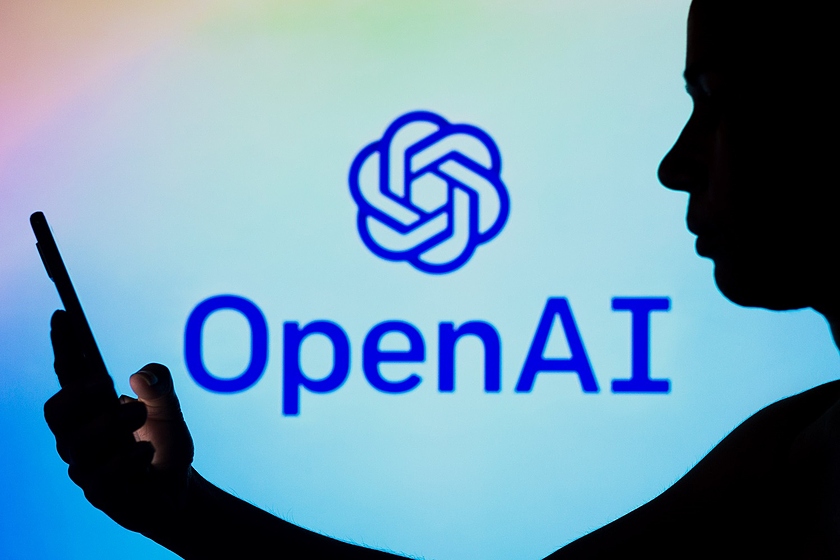 Джонні Айв та голова OpenAI готують революційний ШІ-пристрій