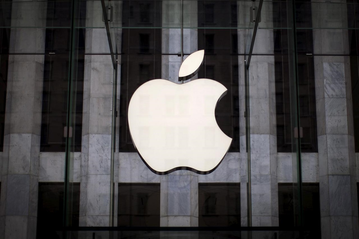 Вартість Apple впала на $100 млрд через падіння продажів iPhone