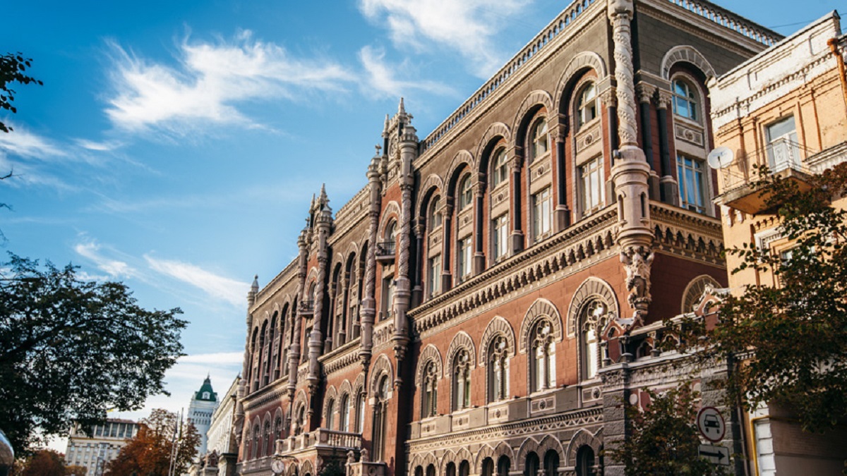 Українці стали активніше користуватися безготівковими платежами, - НБУ