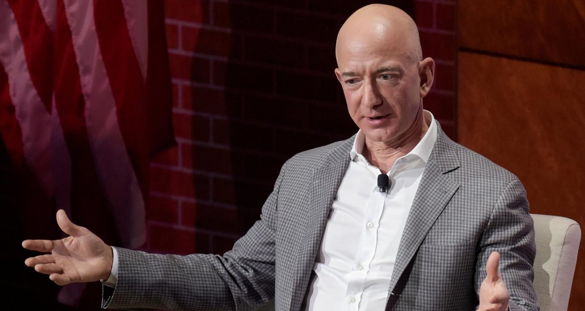 Джефф Безос продав в цьому році акції Amazon на $10 млрд