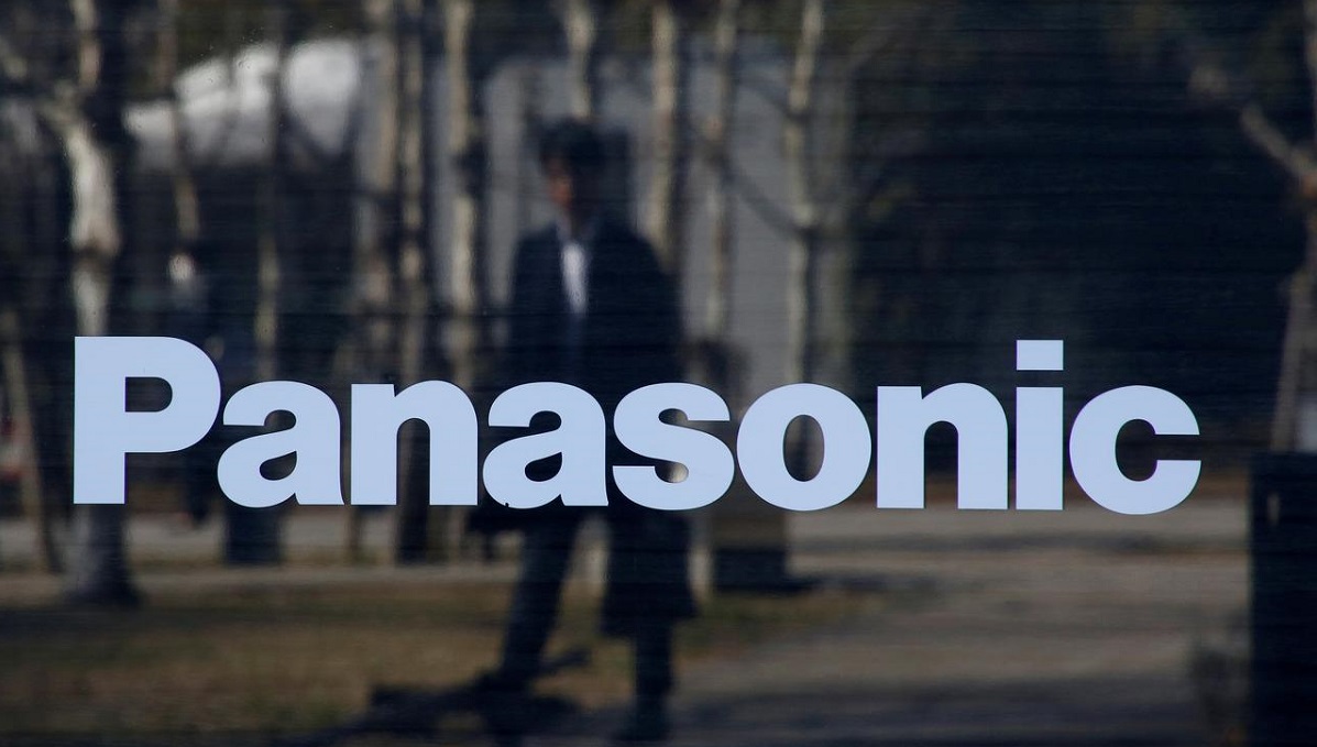 Panasonic створили пристрій для порятунку бездротових навушників з залізничних колій