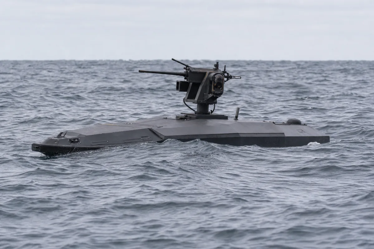 Український морський дрон потопив російський катер-дрон у Чорному морі