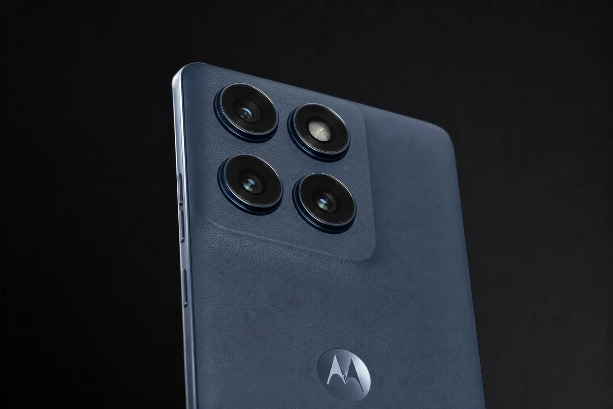 Motorola випустить флагманський Signature 27 на ринку США