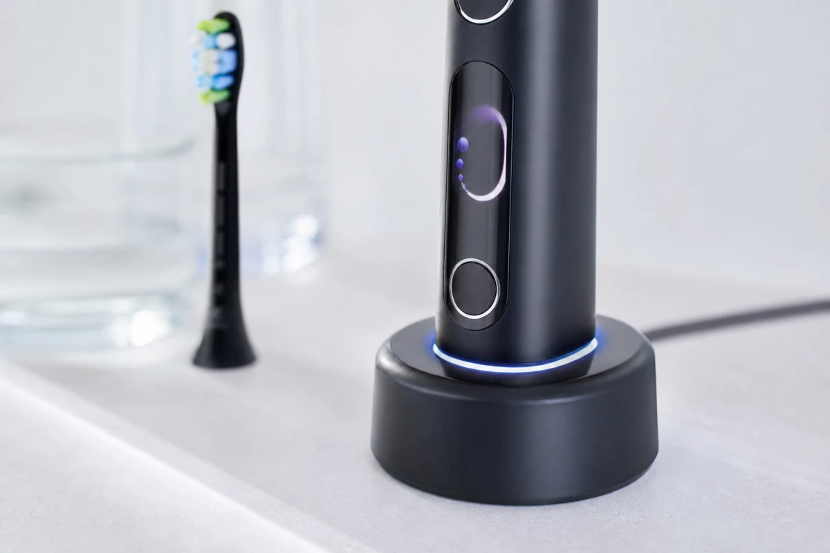 Philips представила зубну щітку з відстеженням рухів і ШІ