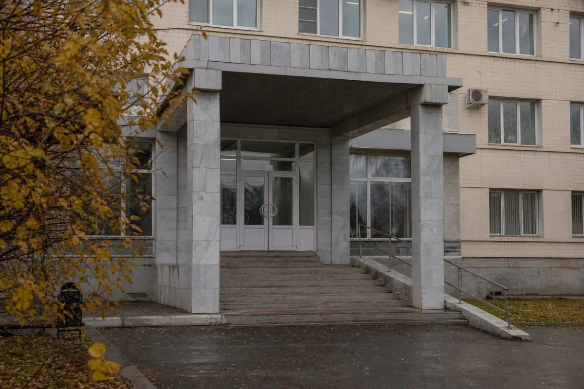 ВООЗ не встановила причину смерті працівниці лабораторії в Іркутську