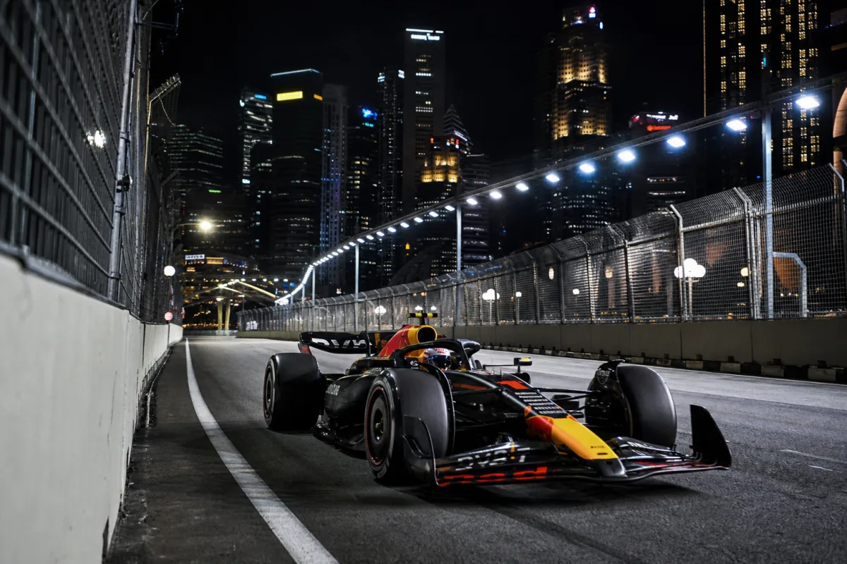 Пілот Red Bull Макс Ферстаппен переміг на Гран-прі Сінгапуру