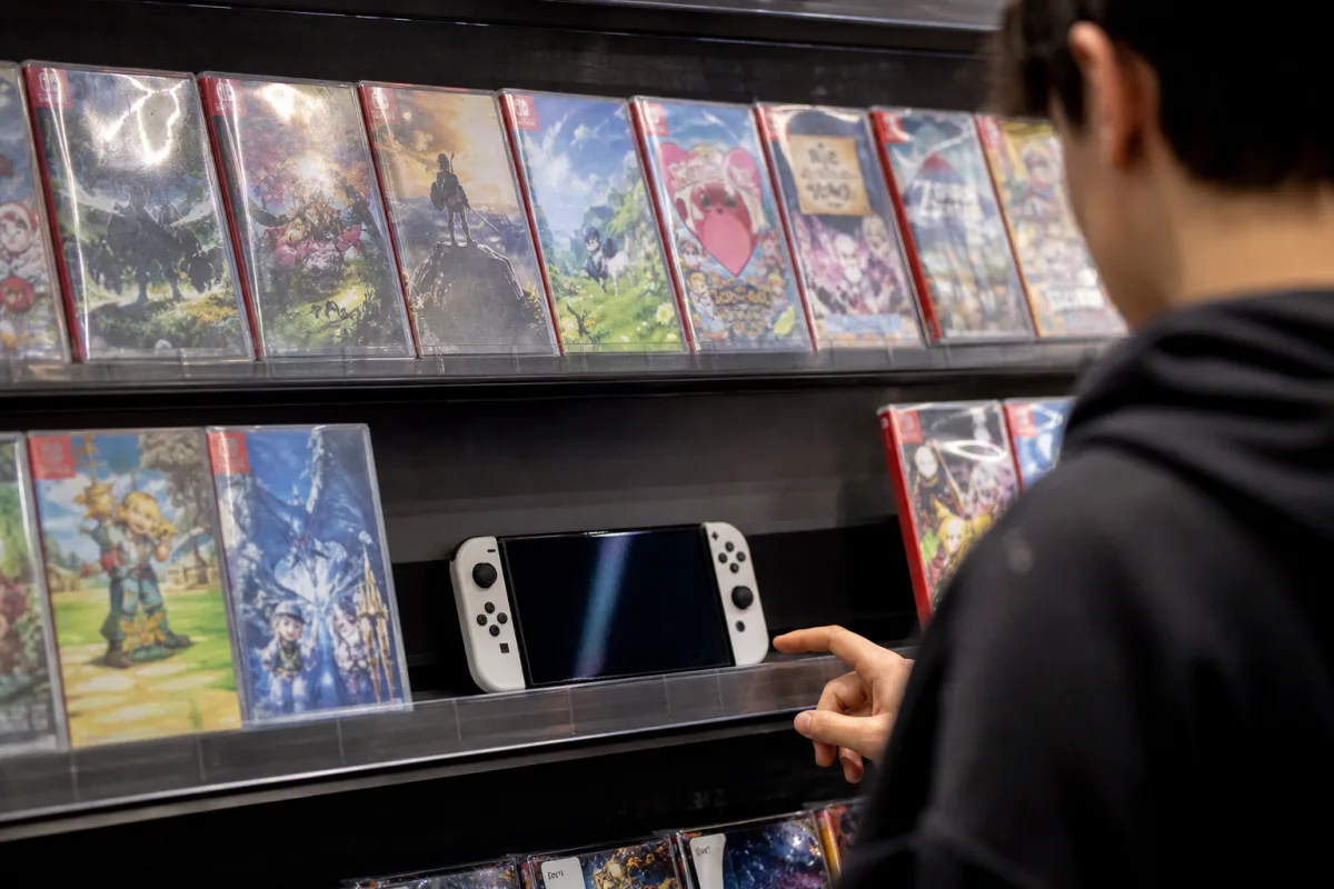 Nintendo не планує відмовлятися від фізичних ігор для Switch 2