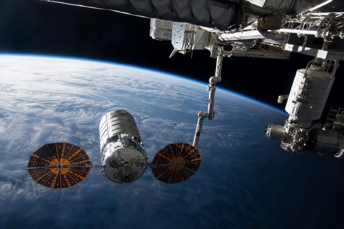 Вантажний корабель Cygnus XL залишив МКС після шестимісячної місії