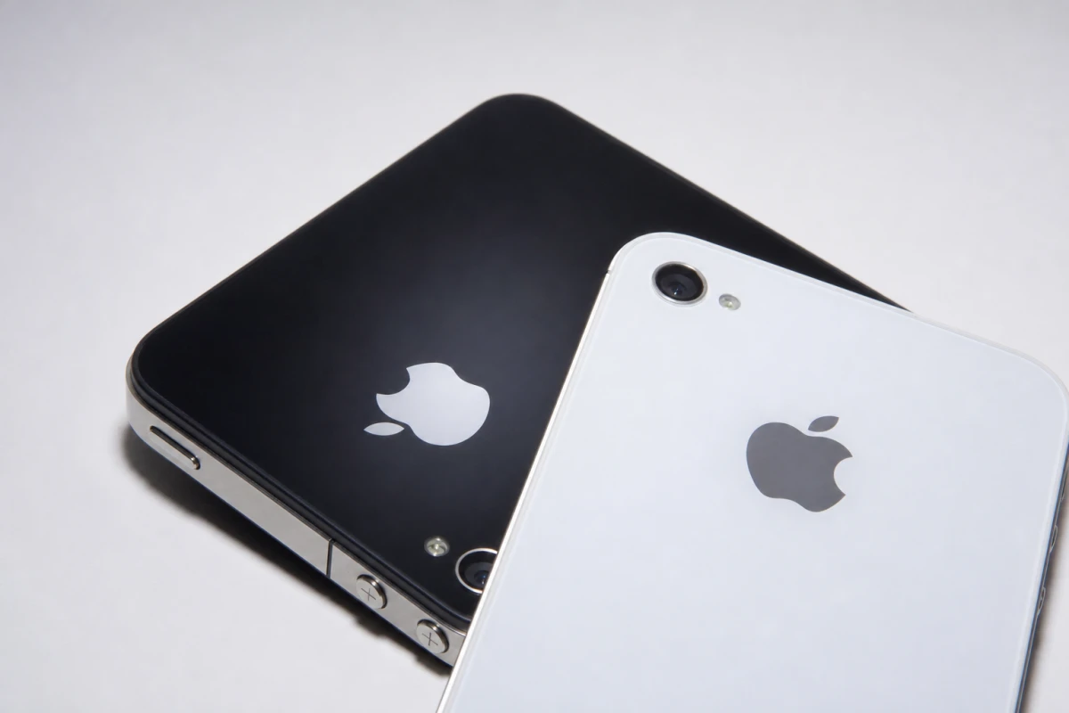 Apple відзначила 15 років від старту продажів iPhone 4S із Siri
