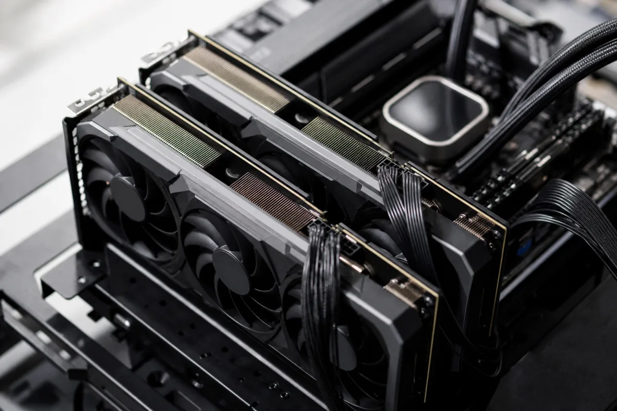 RX 9070 XT випереджала RTX 5090 лише за обмежень процесора