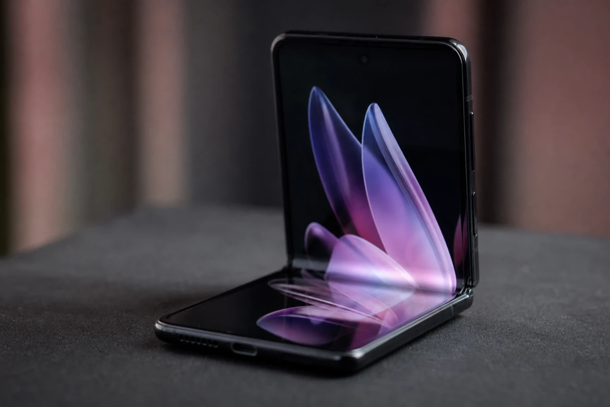 Як складані смартфони пройшли шлях від Royole FlexPai до iPhone Duo