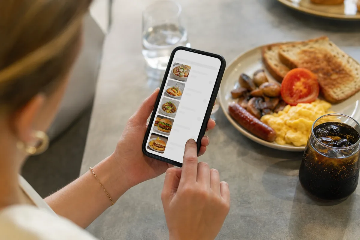 Just Eat призупинив тест ШІ-зображень меню після помилок