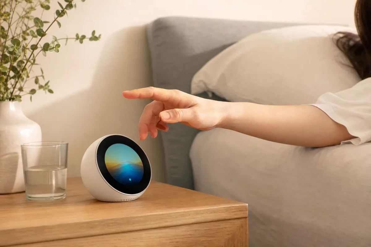 Amazon представила розумний будильник Echo Time для спальні