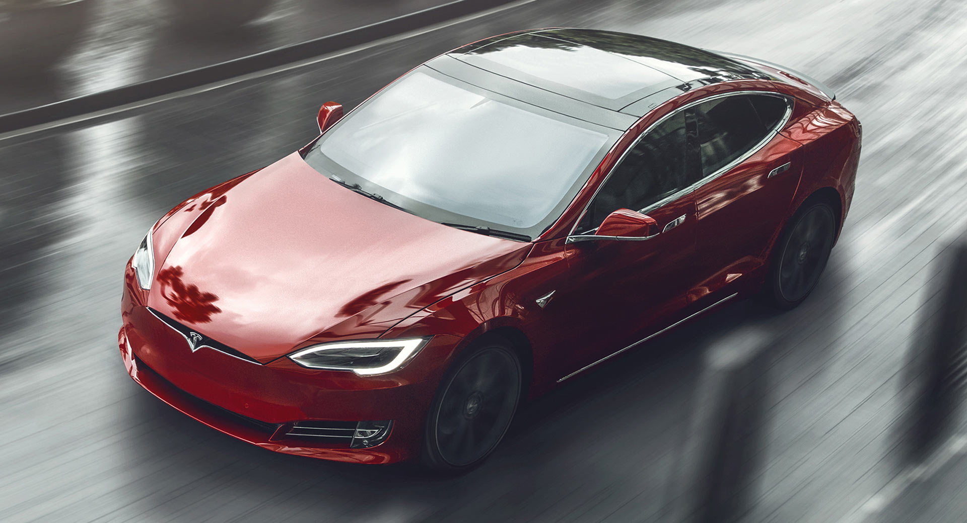 Відео: Ілон Маск презентував найшвидший електромобіль Tesla