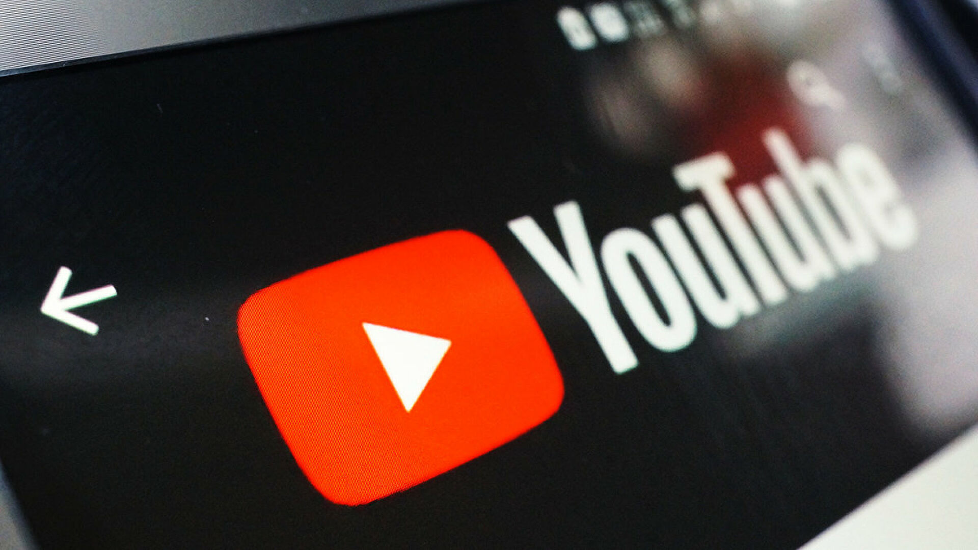 YouTube перестане рекламувати алкоголь, азартні ігри та політику