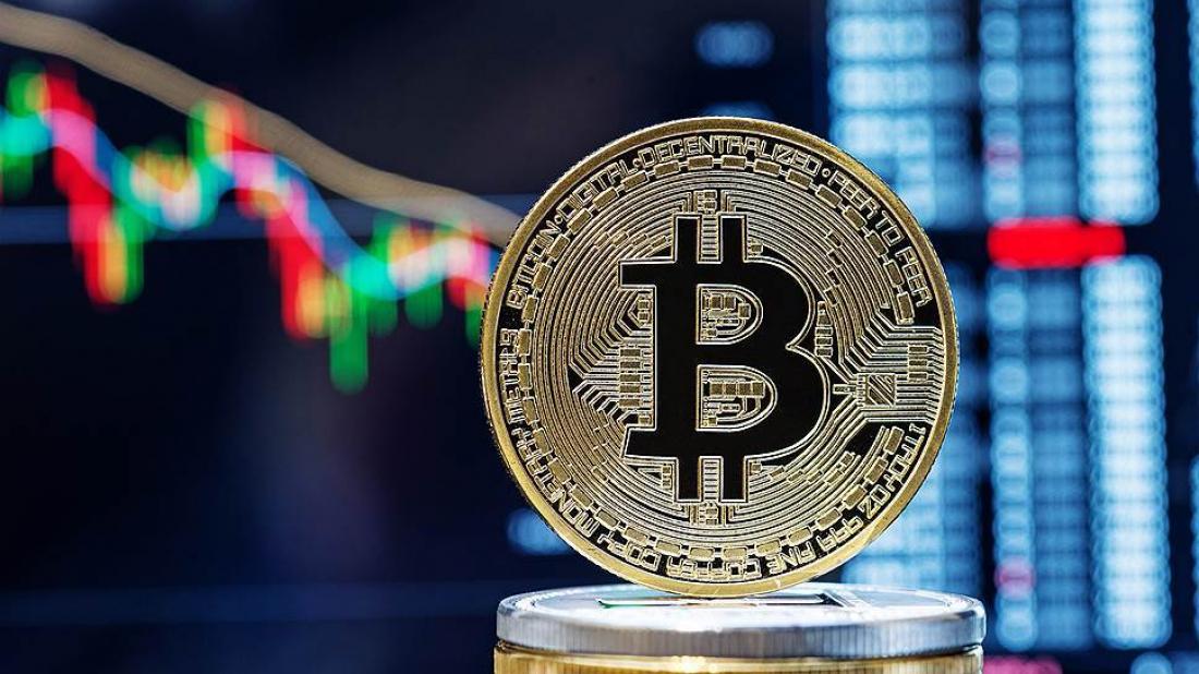 Вартість біткоіну обвалилася на 11% через заборони в Китаї