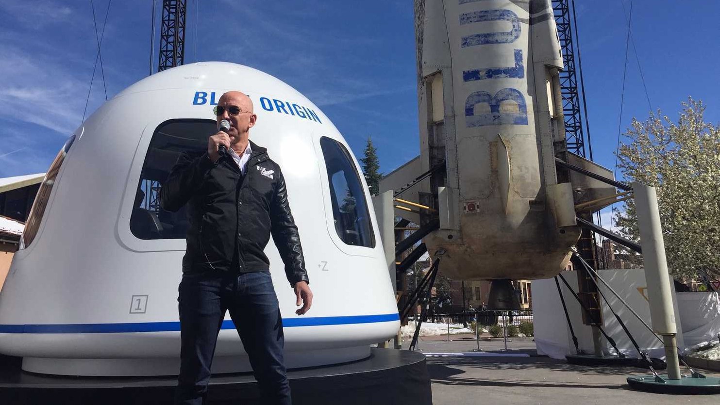 Blue Origin Безоса отримала ліцензію на перевезення людей на космічному кораблі New Shepard