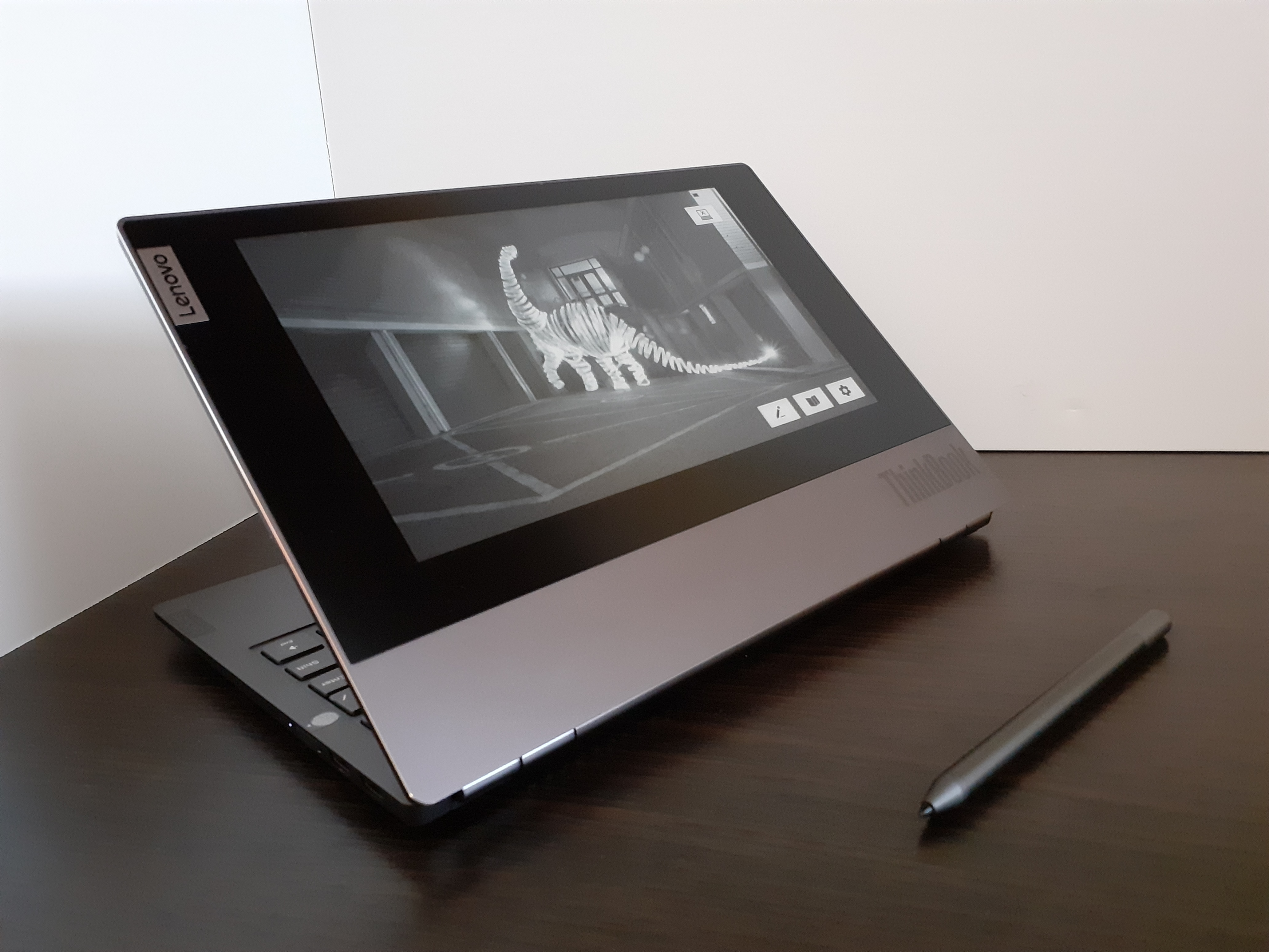 Ноутбук із двома екранами для робочих завдань: огляд Lenovo ThinkBook Plus