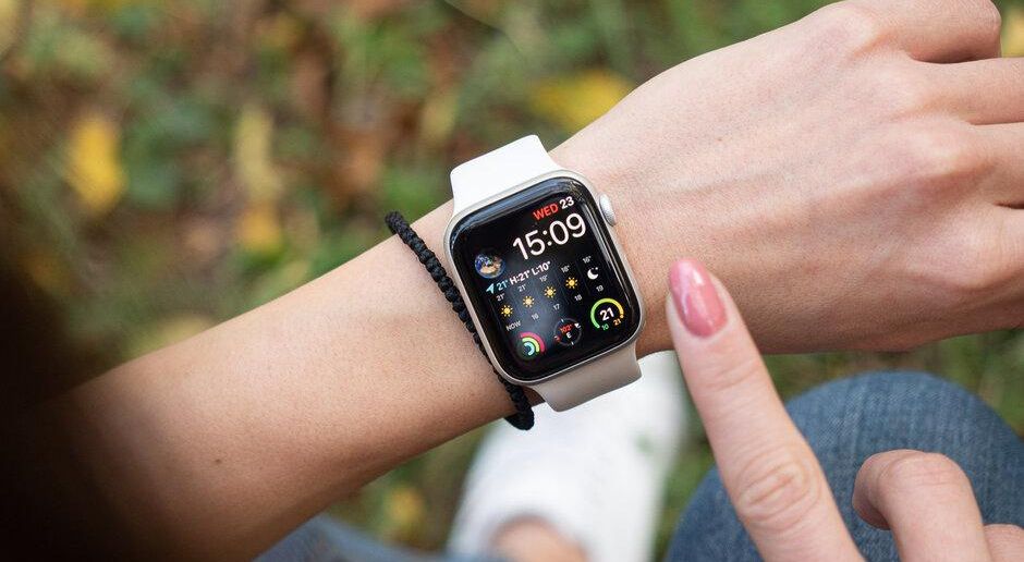 Астронавти SpaceX під час наступної пілотованої місії будуть носити Apple Watch