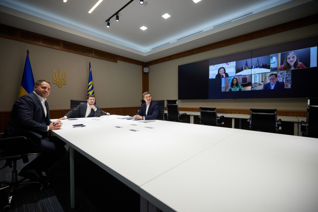Зеленський запропонував керівникам Facebook відкрити в Києві офіс корпорації