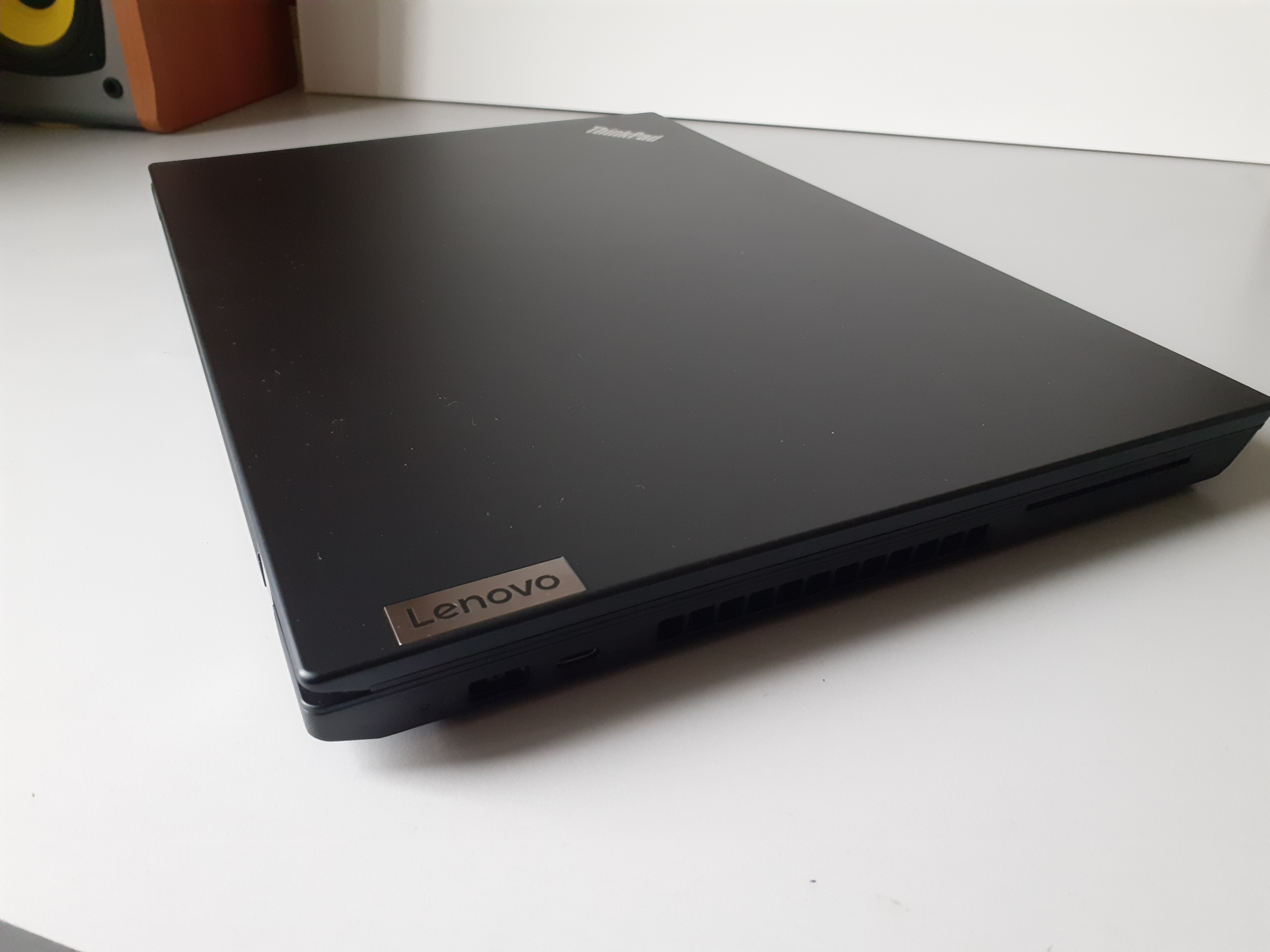 Ноутбук для ресурсоємних завдань: огляд ThinkPad P15v від Lenovo