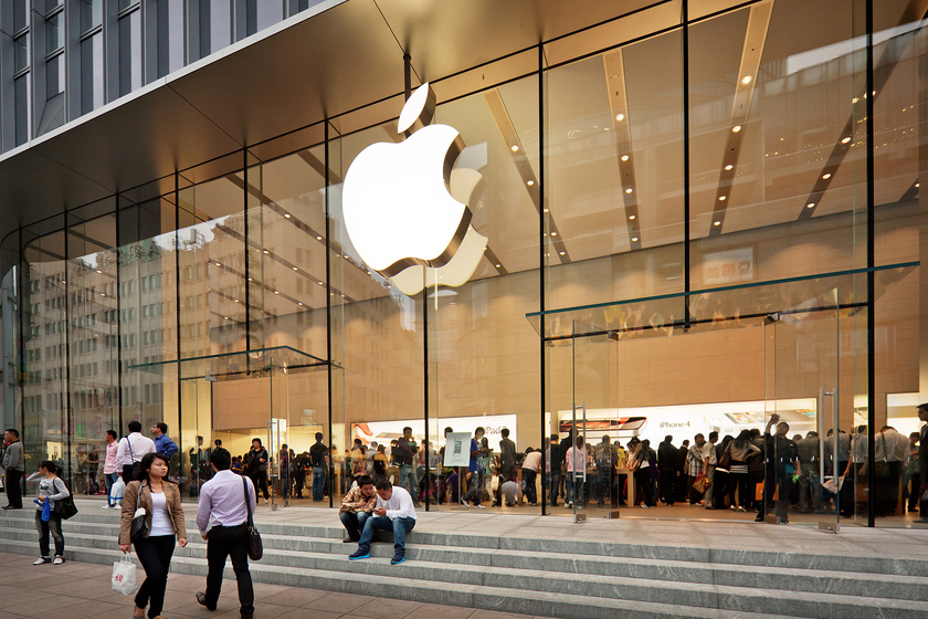 В Амстердамі озброєний чоловік захопив Apple Store із заручниками