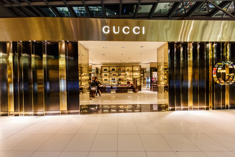Gucci з травня почнуть приймати криптовалюту у своїх бутіках