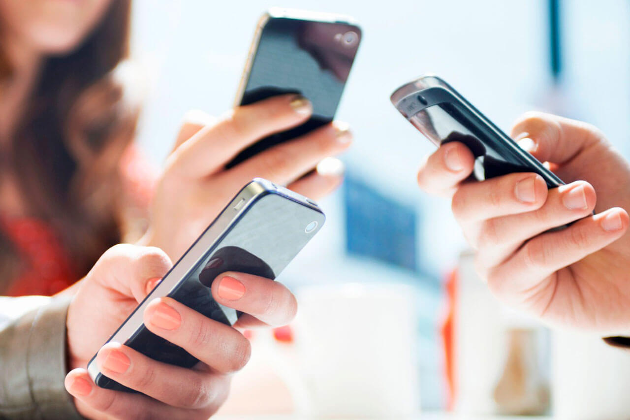 В окупованому Херсоні зник мобільний зв'язок Київстар та Vodafone