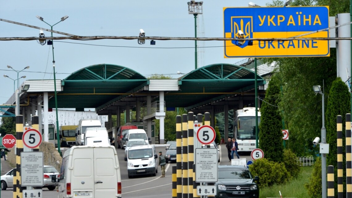На кордоні з Польщею з наступного тижня почне працювати електронна черга