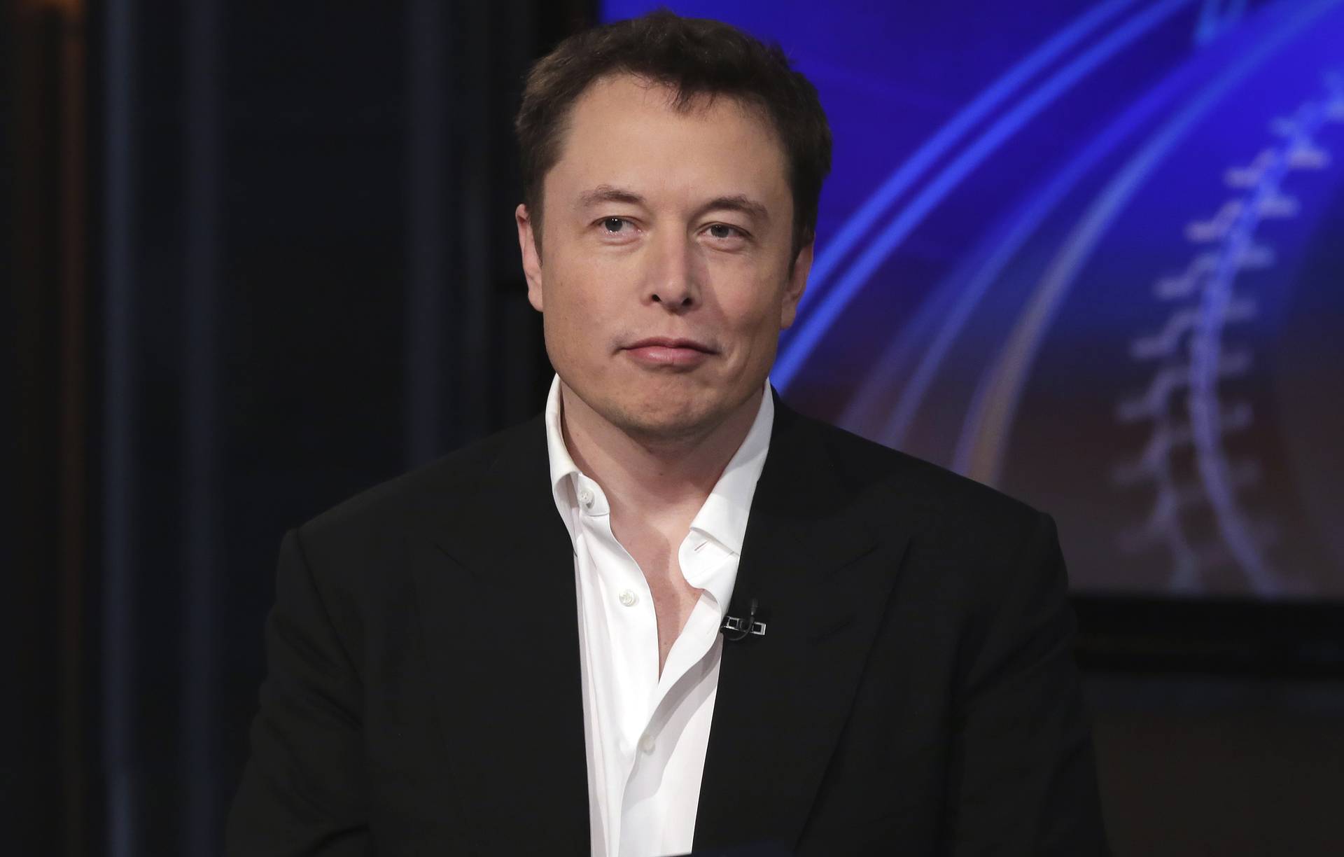 Ілон Маск назвав Революцію гідності «державним переворотом»