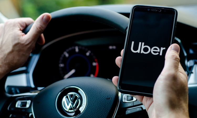 Uber додав дві корисні функції у свій додаток