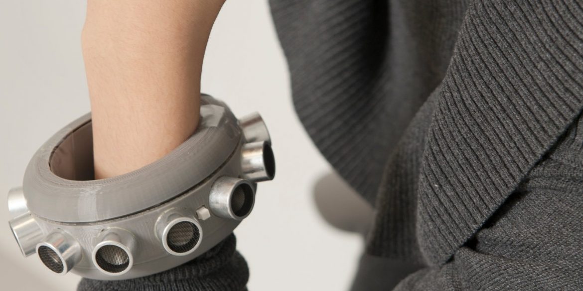 У США розробили браслет, який заглушує мікрофони навколо власника