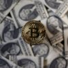 Вперше в історії вартість Bitcoin впала на 50%