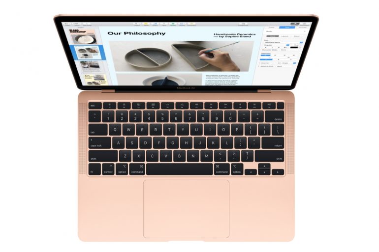 Apple представили новий MacBook Air з оновленою клавіатурою і зниженою ціною