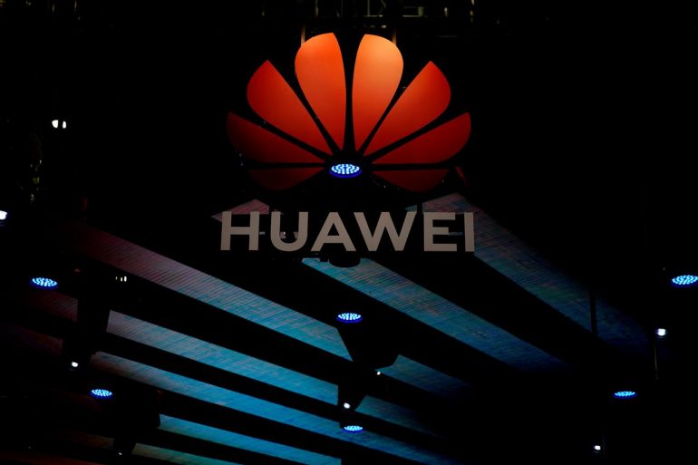 США продлили торговую лицензию Huawei до 15 мая