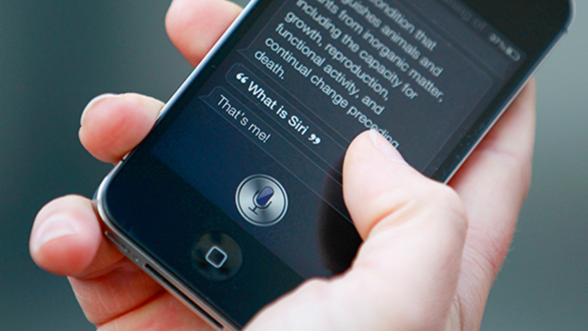 Европейских регуляторов призывают наказать Apple за прослушивание пользователей с помощью Siri