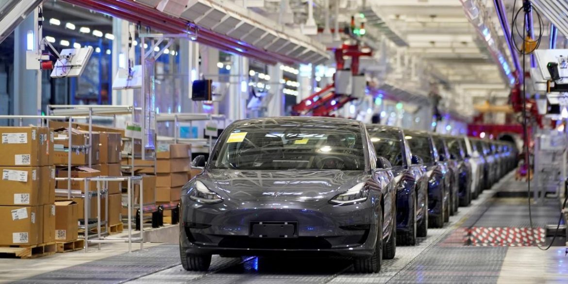Tesla построит второй завод в США за $1 млрд