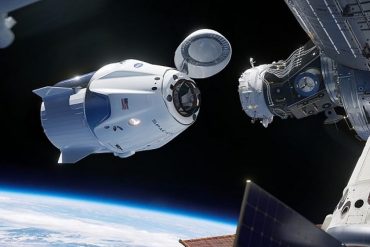 NASA сообщило, когда Crew Dragon с астронавтами вернется на Землю с МКС