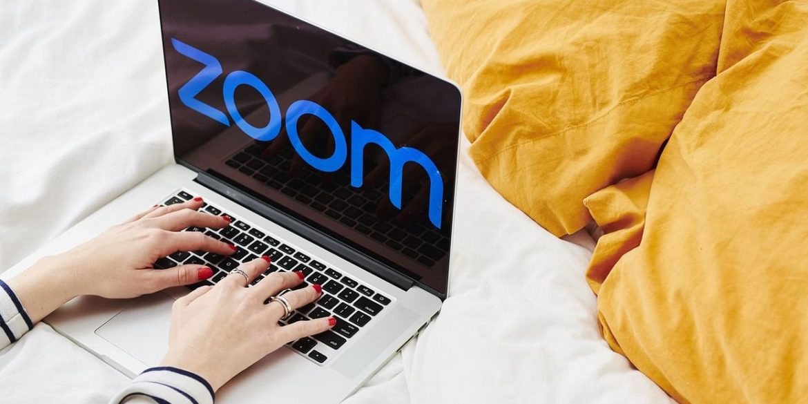Щоденна аудиторія Zoom в квітні склала 300 мільйонів користувачів