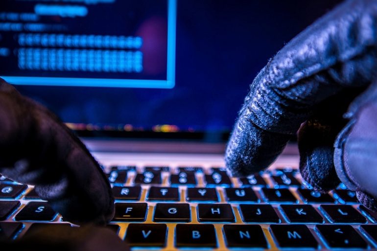 США звинувачують російських військових у створенні комп'ютерного вірусу-зломщика «Дроворуб»